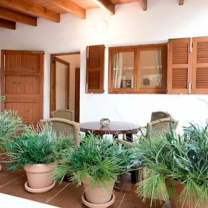 https://viviendas-turisticas-la-fragata.balearic-islands.net