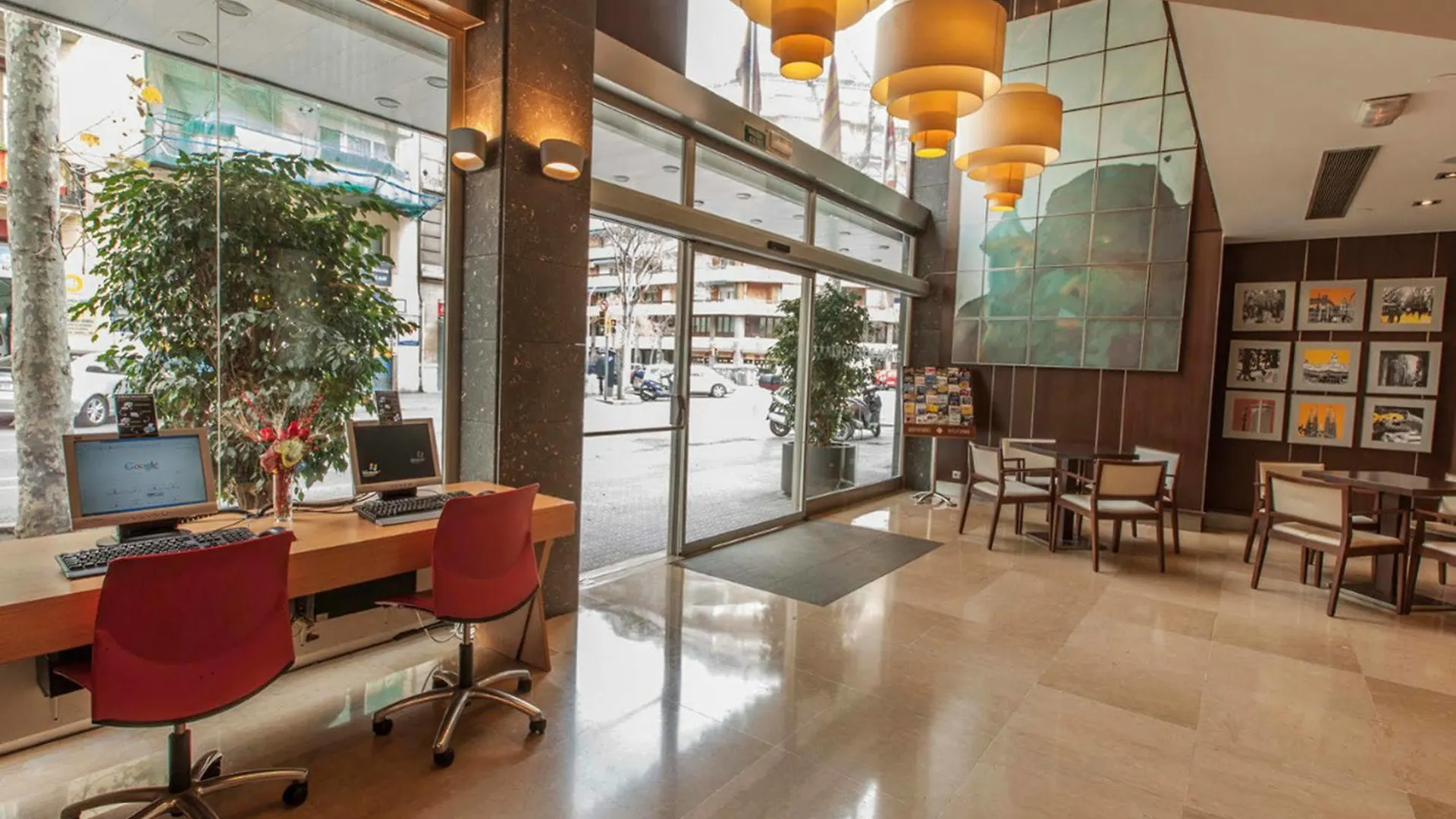 Hotel Evenia Rocafort Barcelona